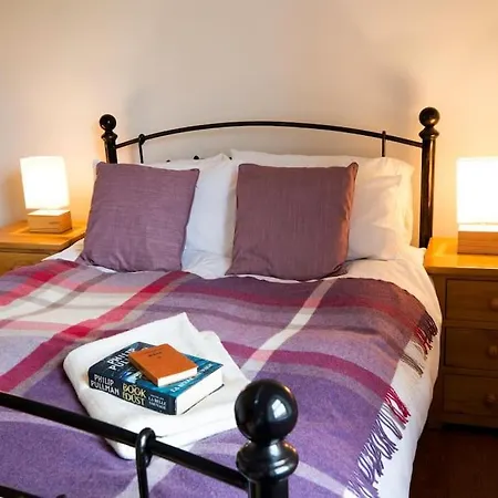 Langdale - 5 Bedrooms And 5 Bathrooms